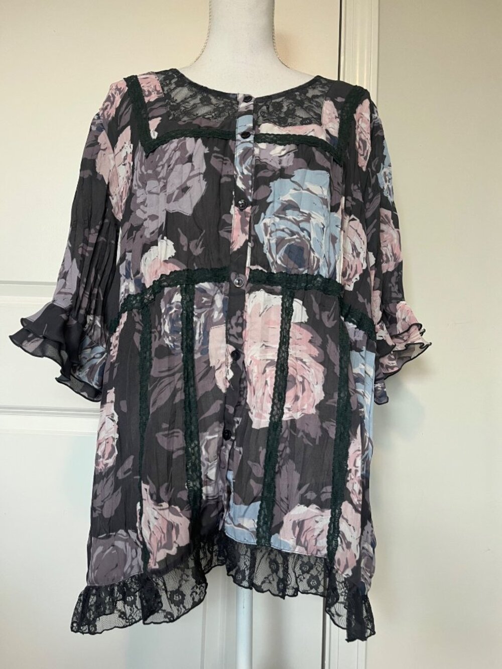 Signature By Larry Levine Womens Floral Lace Button Blouse Sz 2X Flowy Fabulous